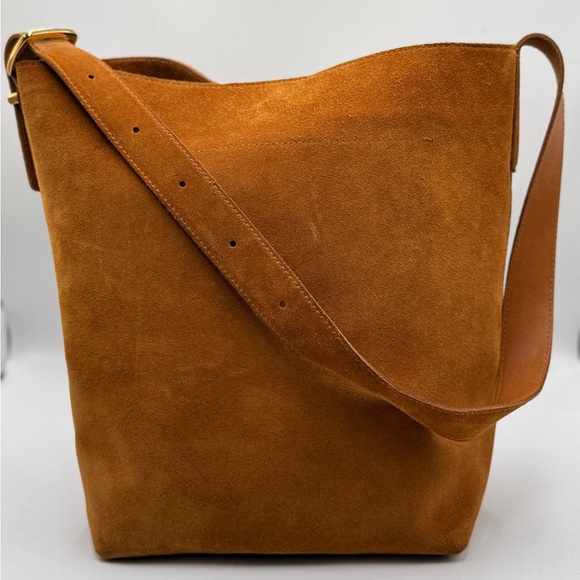 Madewell Handbags - Madewell Suede Essential Bucket Tote